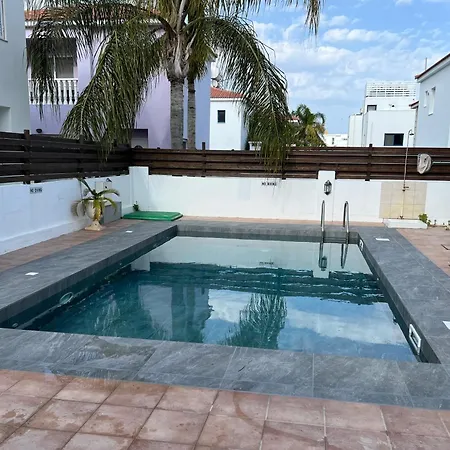 Вилла Emiliana *