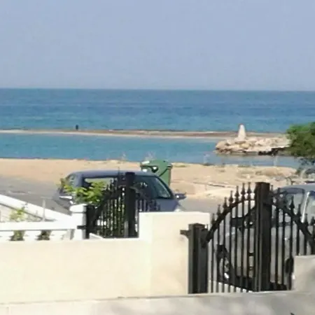 Emiliana Villa Paralimni