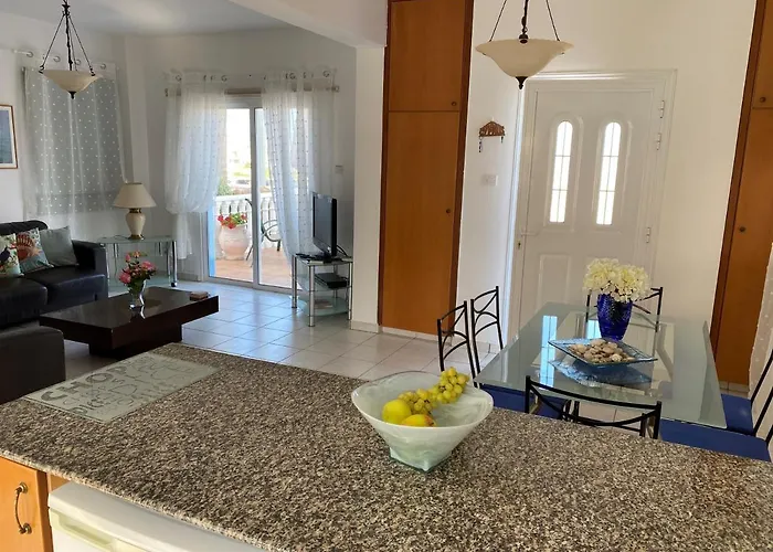 Villa Emiliana Paralimni