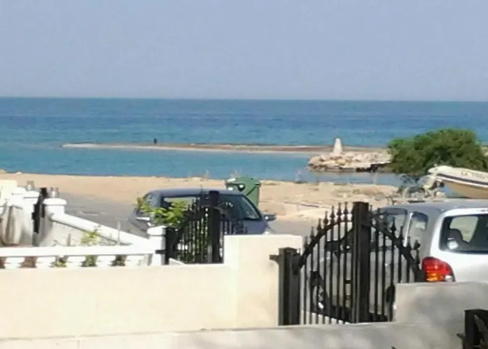 Emiliana Vila Paralimni